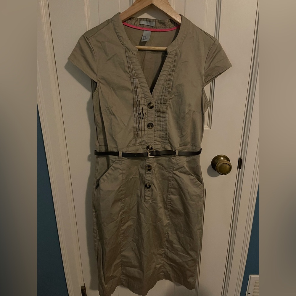 H&M Sleeveless Khaki Dress with waist belt